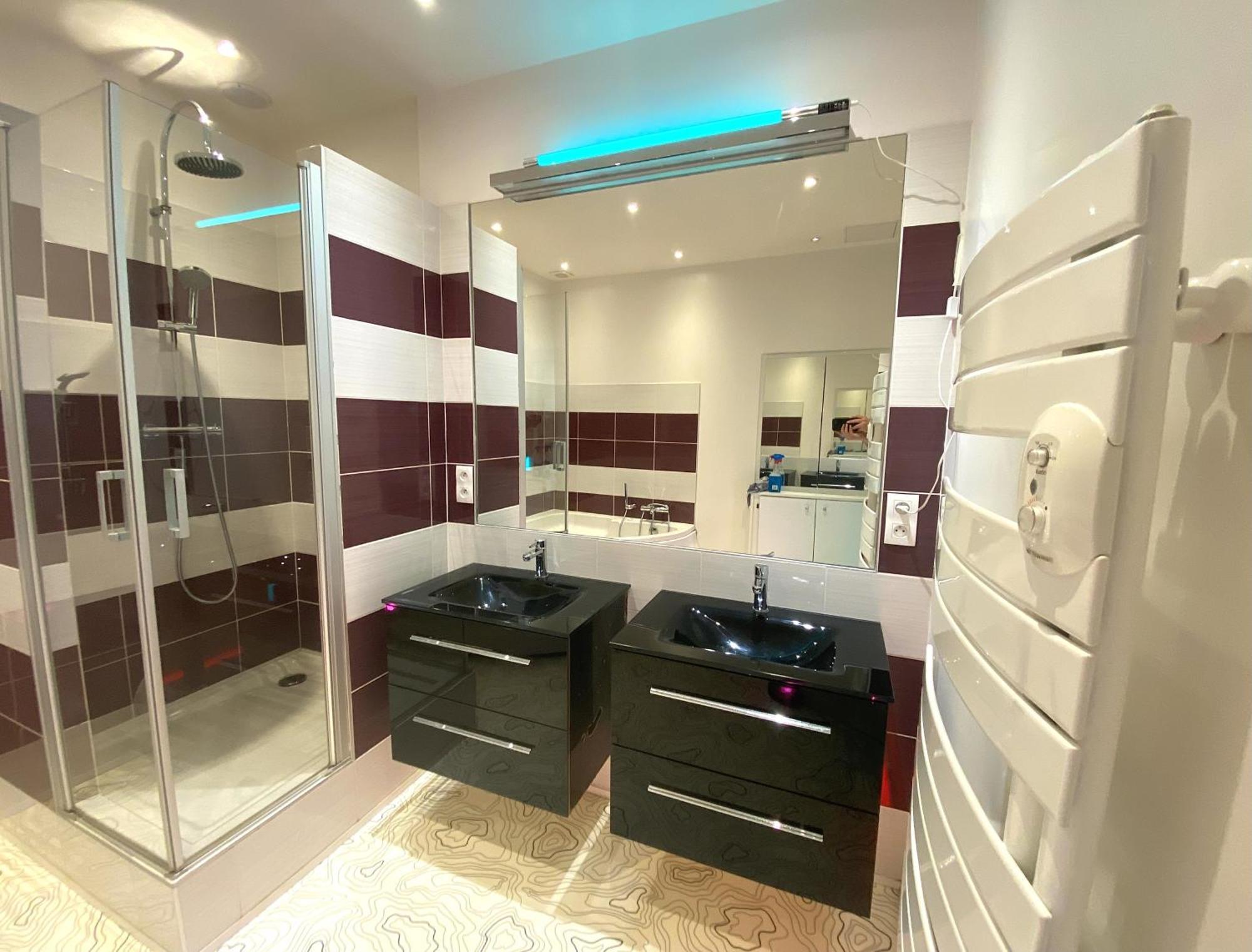 Floydroom'S Pau Chambre Hotes Dans Appartement Partage Proche Chateau Bagian luar foto